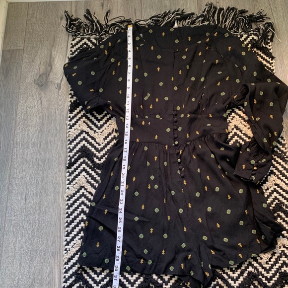 Free People Love Grows Long NWT Navy Romper - Picture 11 of 12